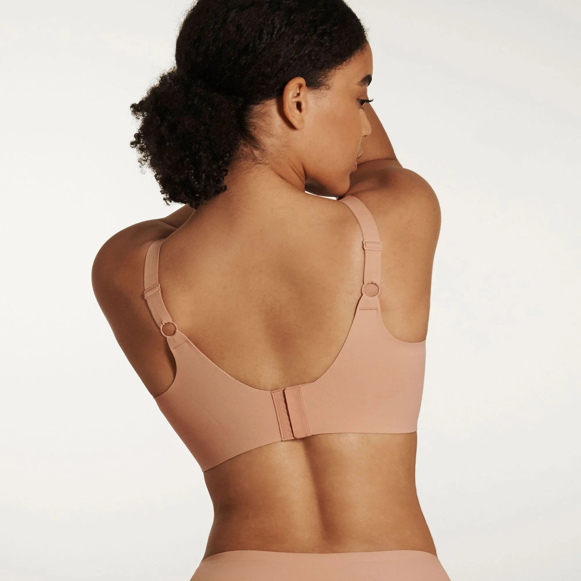 Why you need to understand the 6 shapes of Bra Backs.