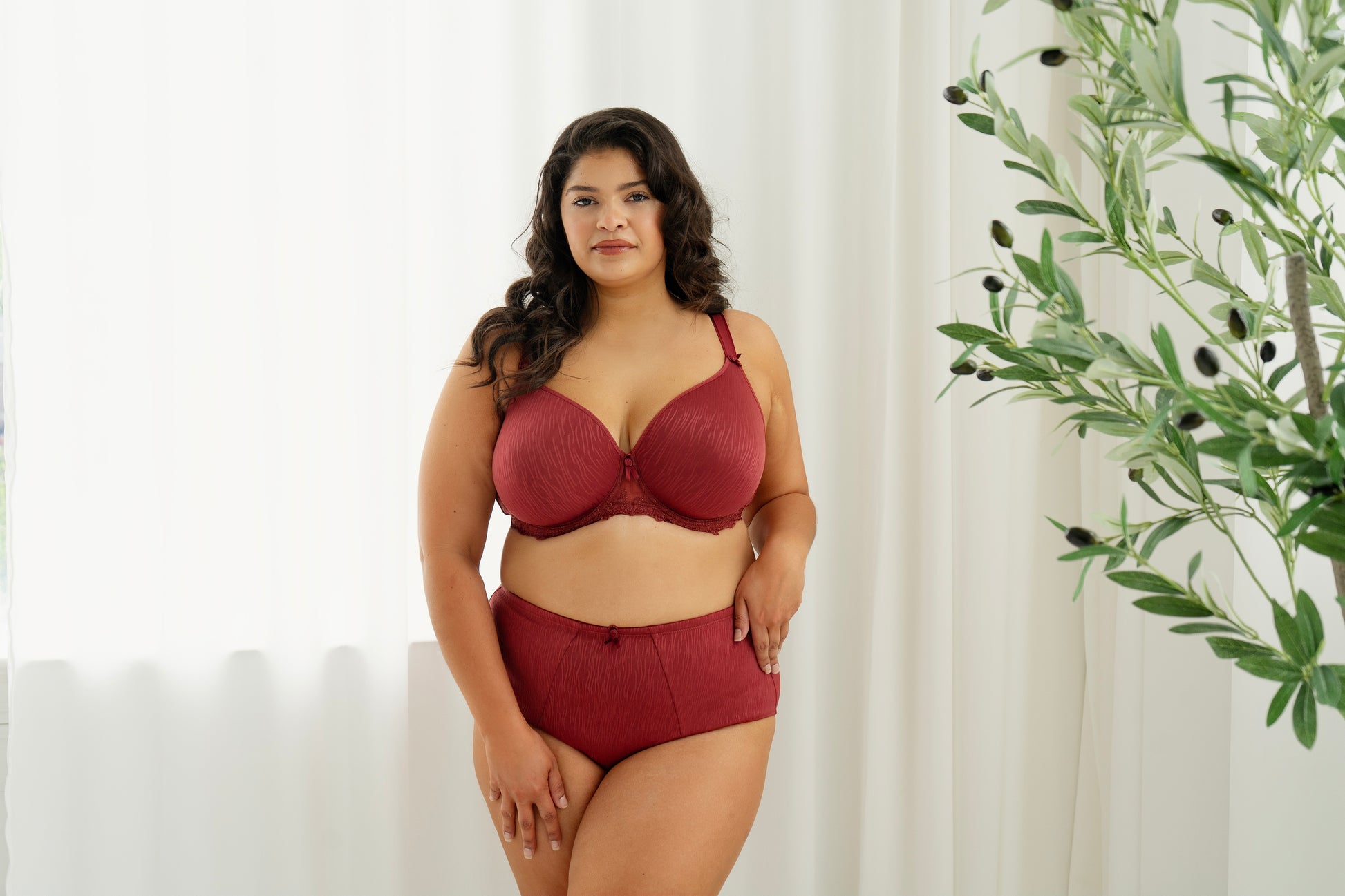 Fit Fully Yours Elise Moulded T-Shirt Bra in Merlot worn by model front view