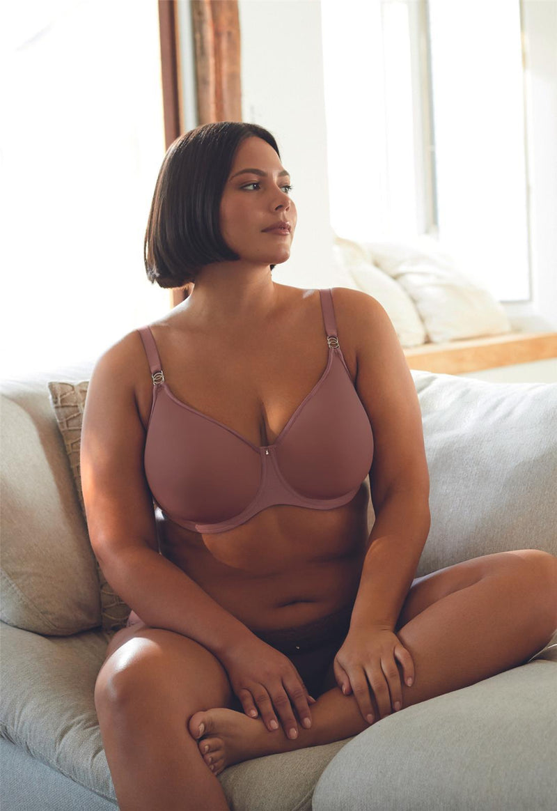 Sublime Spacer Bra - Pecan worn by model lifestyle image