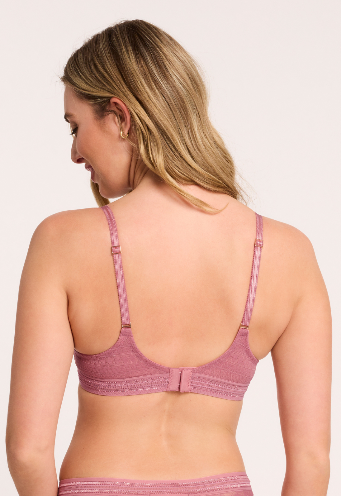Rosaline Wire-Free T-Shirt Bra - Rosé worn by model back view