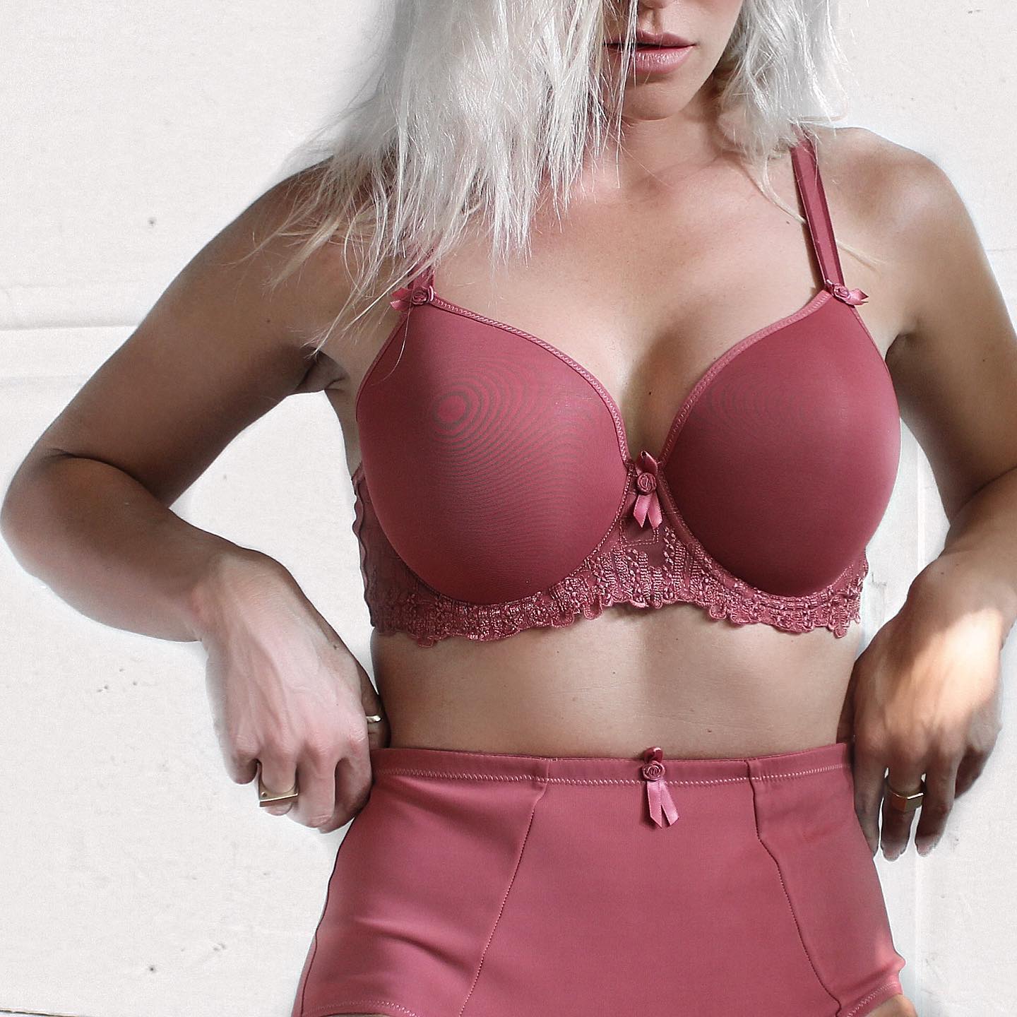 Elise Moulded Bra - Canyon Rose, worn by model, front view
