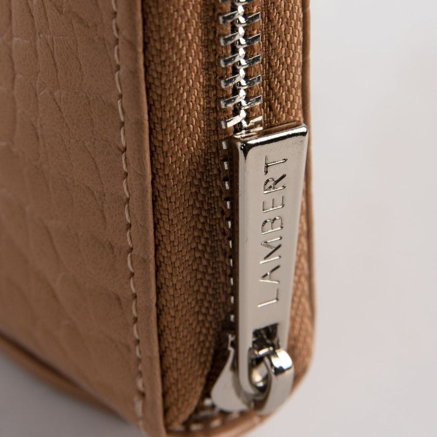Meli Vegan Leather Wallet - Latte Croco, close up zipper detail